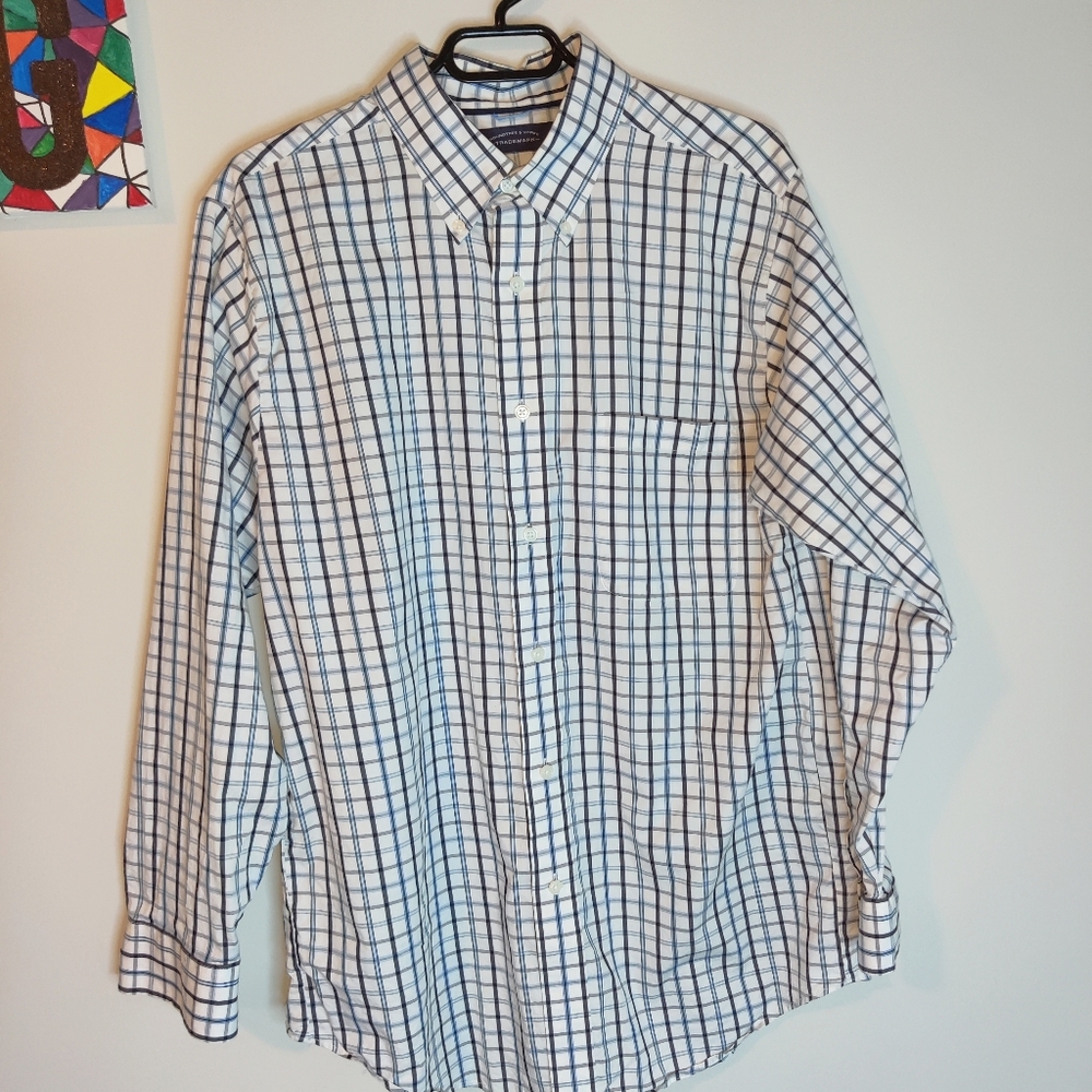 Round tree and Yorke button down dress shirt